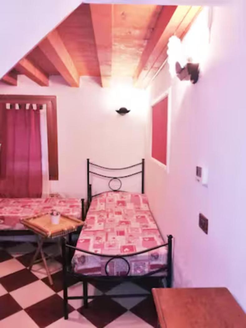 Calle Dei Ormesini 威尼斯 外观 照片
